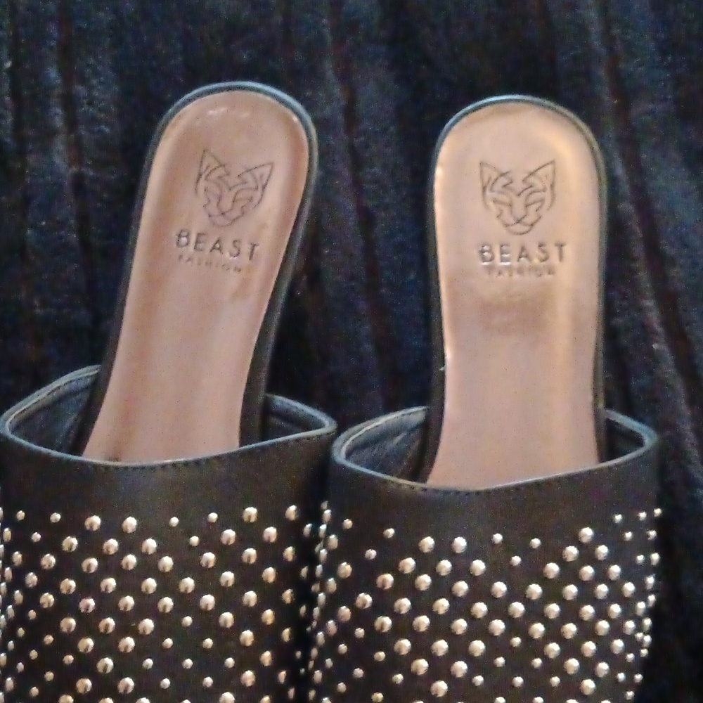 Mules - Picture 3 of 4